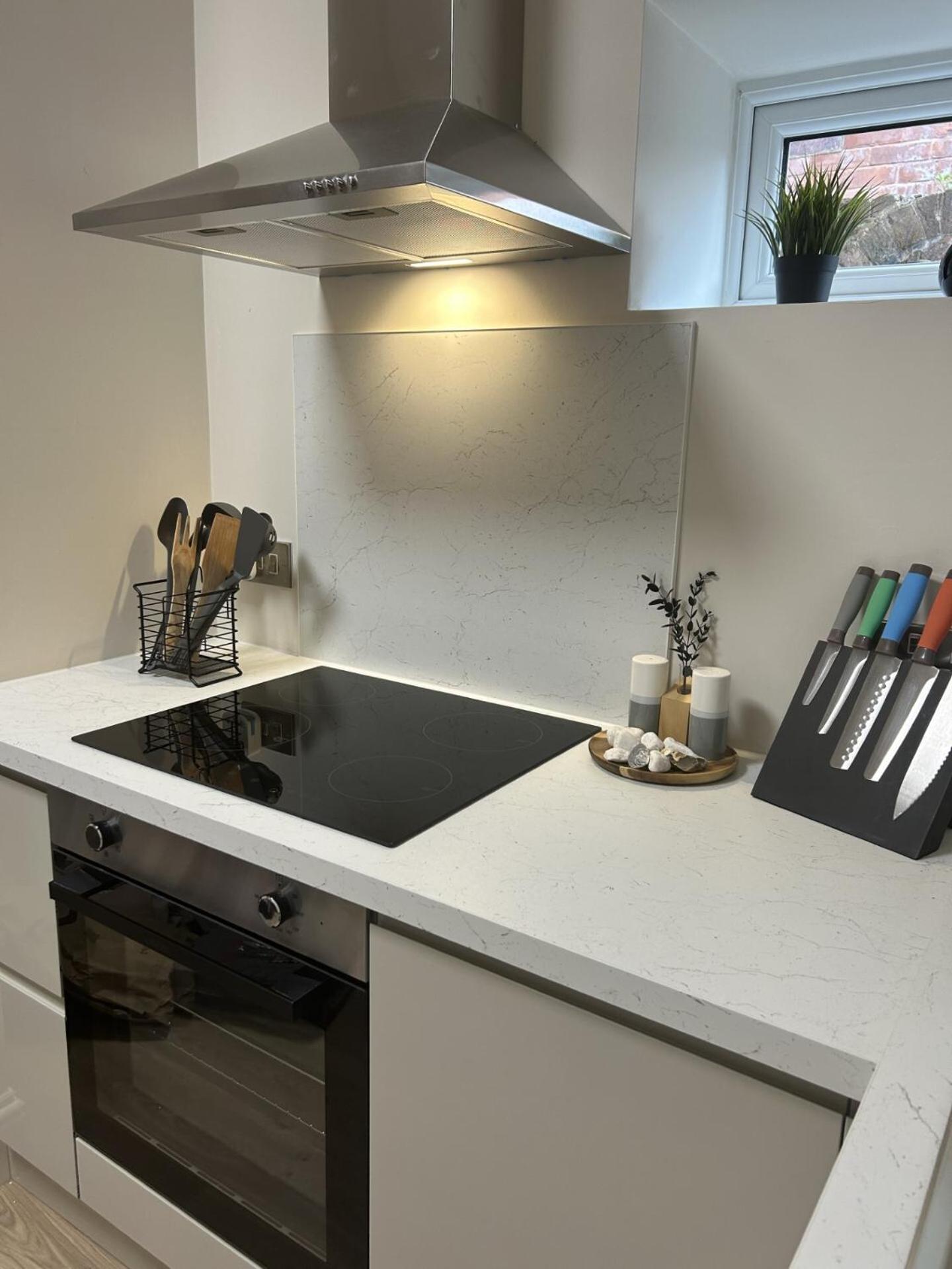 Treetop View Cosy Getaway In Eastbourne, Free Parking, Short And Long Stays, الغرفة الصورة